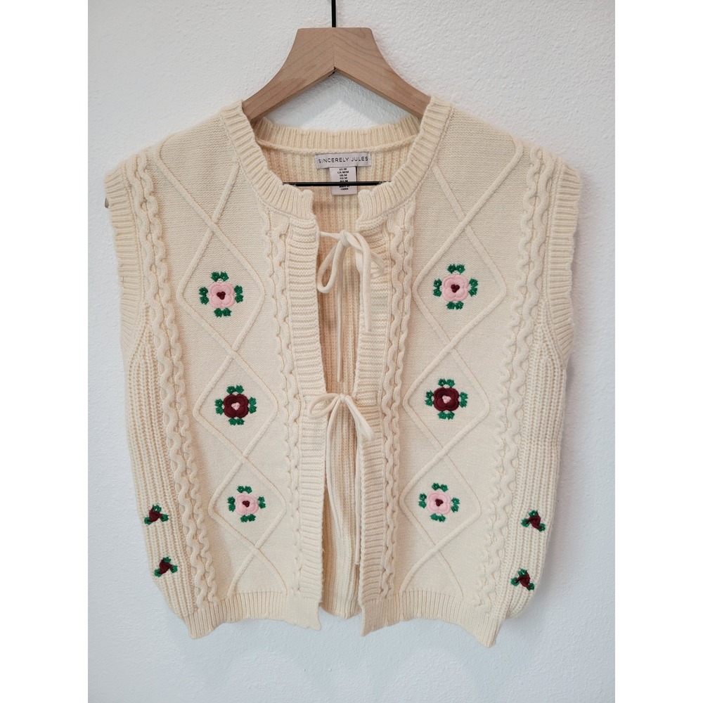 Sincerely Jules Embroidered Tie-Front Sweater Vest – Women's Medium